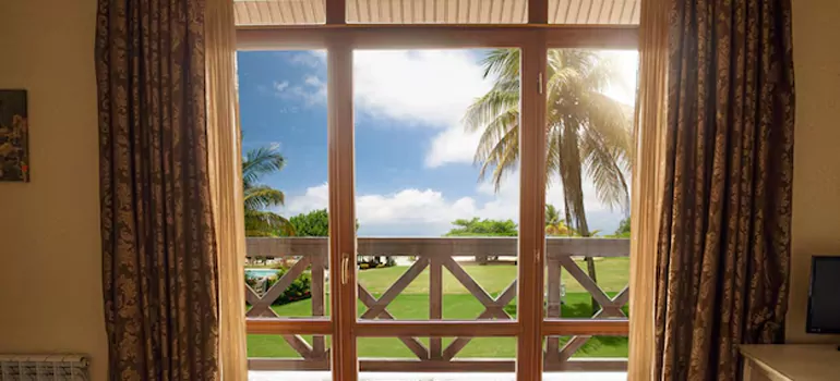 Residential Garden Window Enclosure Repair in Plantation, FL